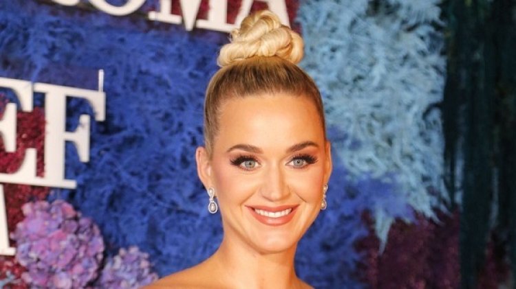 Menya tumwe mu duhigo Katy Perry yibitseho kuri YouTube yatangiye gukoresha mu 2008