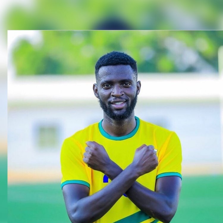 Rutahizamu w’umunyarwanda yerekeje hanze mu ikipe ikomeye