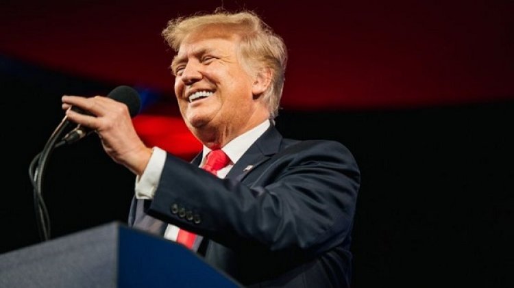 Donald Trump yatangije urubuga agiye kwidogeraho nyuma yo guhabwa gasopo kuri Twitter na Facebook