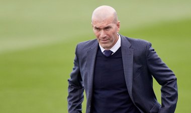 Zidane yaciye amarenga yo gutoza Manchester United