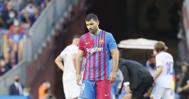 Rutahizamu wa Barca Sergio kun Aguero yagize icyo avuga ku bivugwa ko agiye kureka umupira kubera umutima