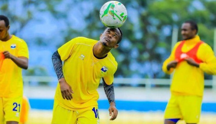 Haruna Niyonzima agiye gusubira gukina muri Tanzania