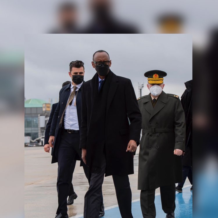 Perezida Paul Kagame yageze muri Turkey mu nama y’ubufatanye bw’icyi gihugu na Africa