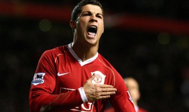 Burya Sir Alex Ferguson yakuye Cristiano Ronaldo ku muryango winjira muri Liverpool