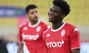 Manchester United, Manchester City, Liverpool na Chelsea ziri kurwanira umukinnyi umwe