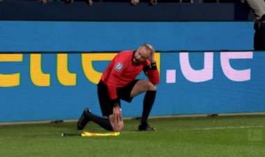 Umukino wahagaritswe nyuma y'uko umusifuzi akubiswe ikintu mu mutwe