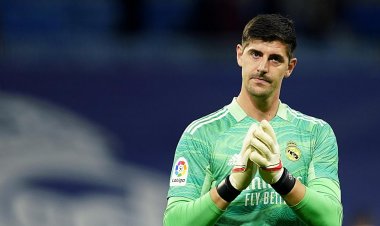 Thibaut Courtois yageneye ubutumwa abaherwe bashya ba Chelsea