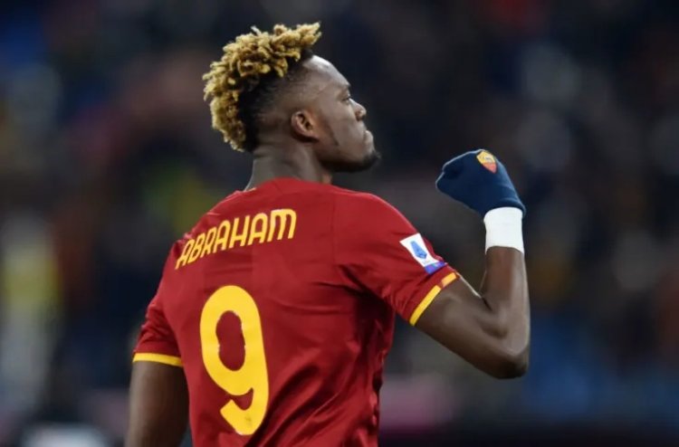 Tammy Abraham wanzwe muri Chelsea yashimagije Jose Mourinho karahava