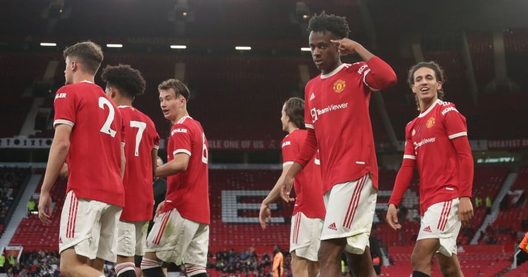 Umuhungu w'umunyarwanda yafashije Manchester United U-23 kwikura mu menyo ya rubamba