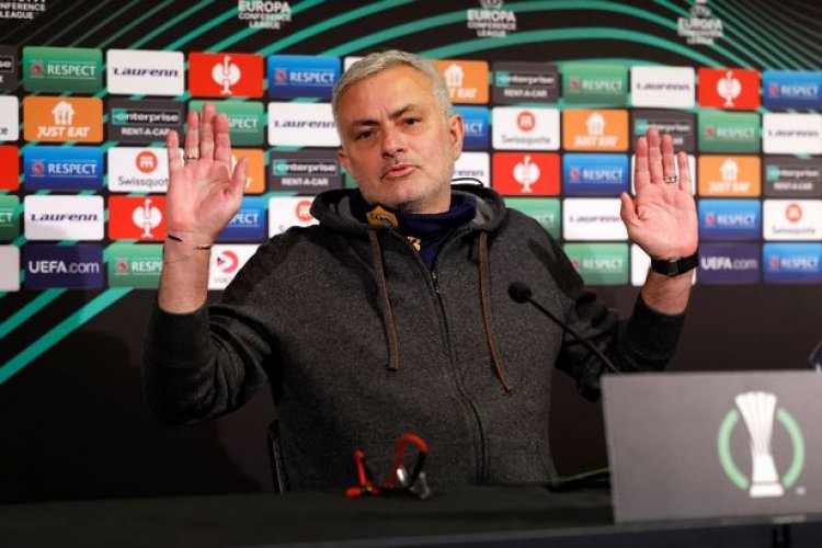 Jose Mourinho yatanze igisubizo gitangaje abajijwe inama yagira umutoza mushya wa Manchester United