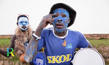 Rwarutabura wakoze impanuka yeretswe urukundo n'abafana b'umukeba