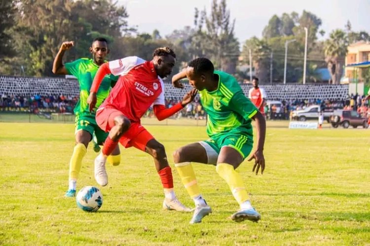 Shampiyona yasubukuwe Musanze FC na Rutsiro FC zibonera aho abandi baburiye