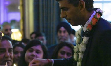 Ubwongereza: Rishi Sunak yakoreye imihango yo Buhinde imbere y’ibiro bye