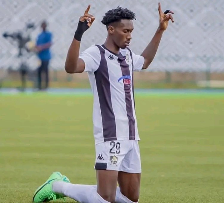 APR FC yongeye kubona atatu yigira imbere ku rutonde