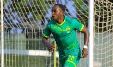 Hirwa jean de Dieu wariye ay'aba-Rayon arerekeza muri APR FC