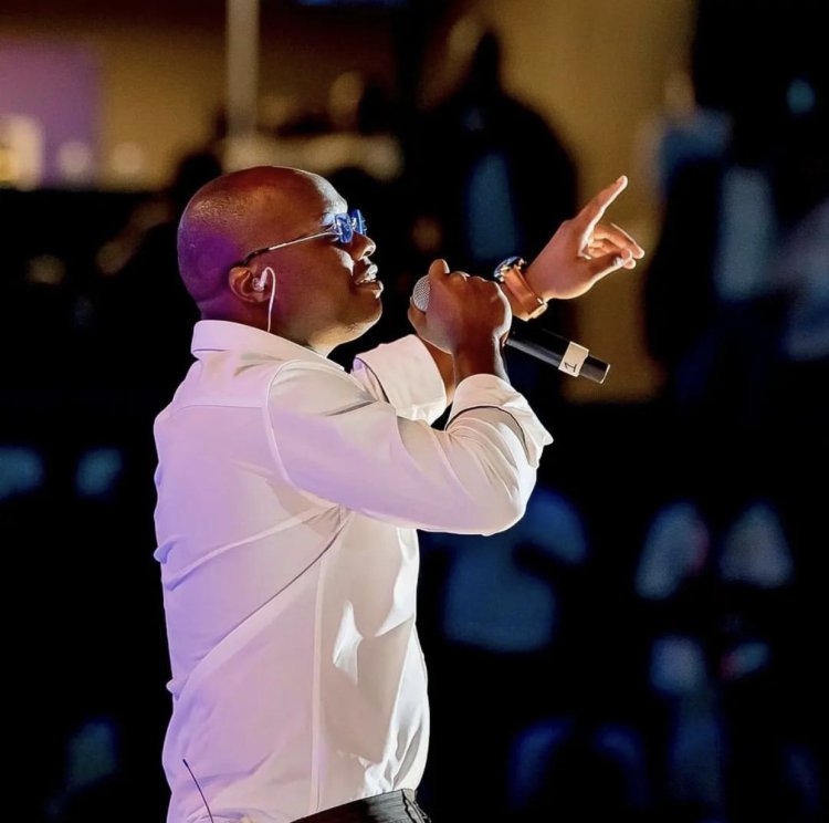 King James yahakanye amakuru amuvana mu muziki