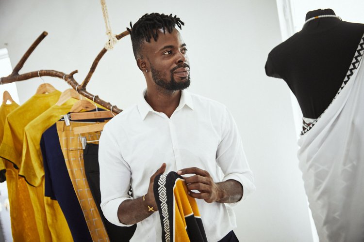 Moses ni muntu ki ugeze ku rwego rwo kwambika Jason Derulo?