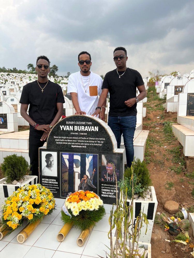 Mbere yo gusubira i Burayi, Yanick Mukunzi yasuye imva ya Yvan Buravan