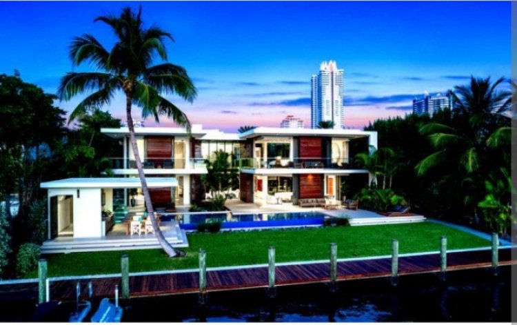 Lil Wayne yabonye umukiriya w'inzu ye