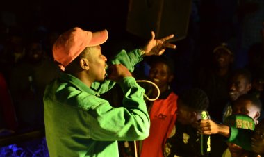 Bulldog yasobanuye amananiza yavuze ari mu muziki