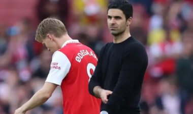 Mikel Arteta arasaba imbabazi