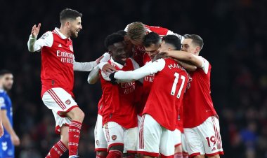 Arsenal irungukira mu bihombo bya Juventus na Liverpool