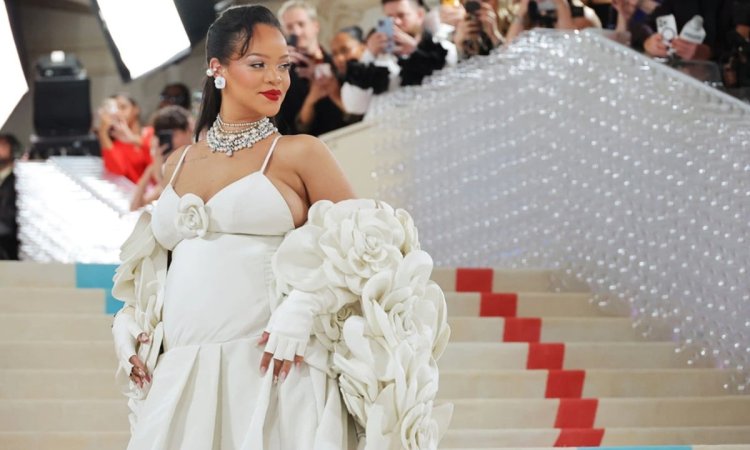 Rihanna yabajijwe impamvu agiye kubyara kabiri mu myaka ibiri