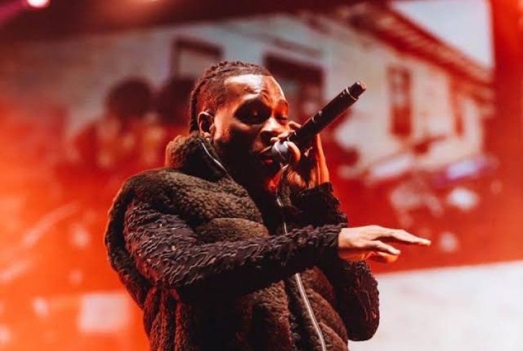 Burna Boy yajegeje umugi wa Paris