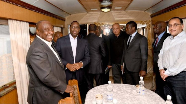 Abategetsi ba Africa bari mu ruzinduko i Kyiv na Moscow