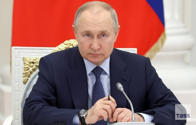 Intwaro kilimbuzi za mbere zageze muri Belarus- Perezida Putin