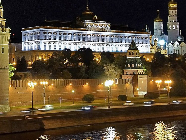 Moscow bongeye kuyisukaho amabombe