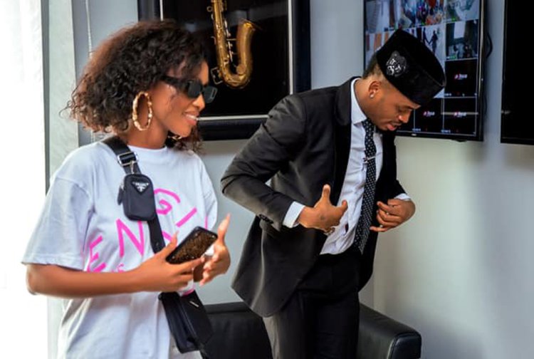 Diamond Platnumz uri i Kampala afitanye umushinga na Spice Diana