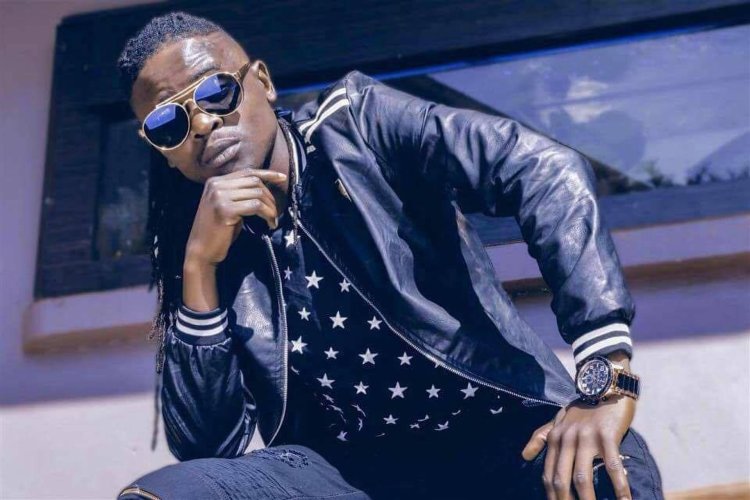 Weasel ubwoba ni bwose ko hari umwana we ushobora kujyera ikirenge mu cye