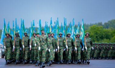 RDF: Abasirikare barenga ibihumbi 10 bahawe amapeti