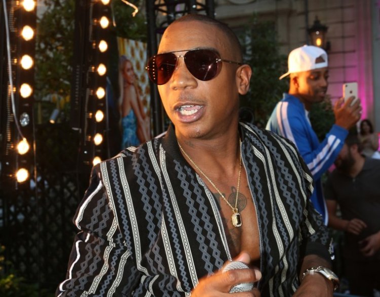 Umuraperi Ja Rule yakoze benshi ku mutima nyuma yo gutangaza ko agiye kubaka ishuri muri Ghana