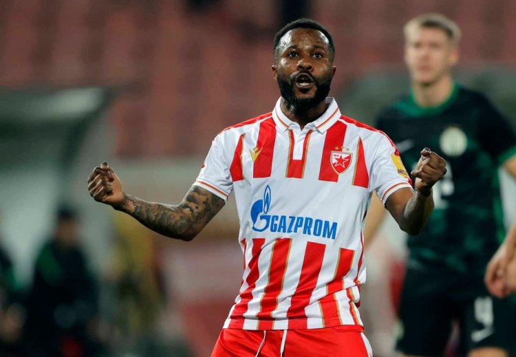 Umukinnyi ari mu mazi abira nyuma yo gusanga yaravutse nyuma y'imyaka ine nyina yitabye Imana