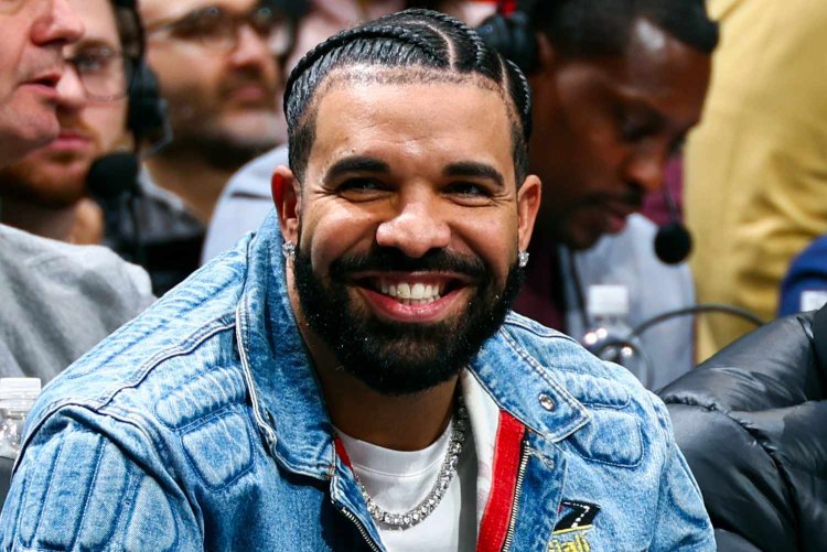 Drake yaciye amarenga yo kugaruka mu muziki igitaraganya