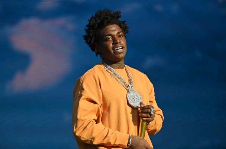 Kodak Black ibyaha yabitangiriye ku muryango wa gereza agisohoka