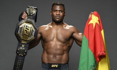 Francis Ngannou nyuma yo gukubitwa na Anthony Joshua yasabye imbabazi