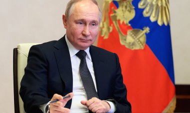 U Burusiya buzengerejwe na Ukraine, bwayishinje guhungabanya amatora