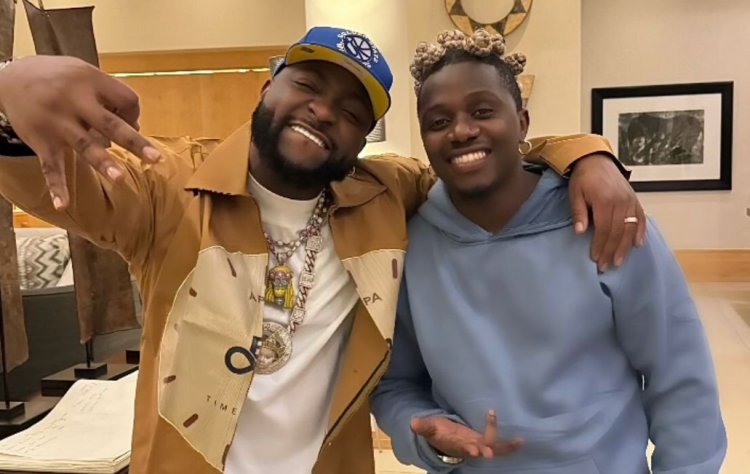 Rayvanny yishimiye guhura na Davido