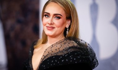 Adele arifuza cyane kubyara umukobwa
