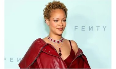 Rihanna akomeje gahunda yo gushaka mushiki w'abahungu be