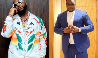 Davido yagize icyo avuga ku mashusho yagaragaye akubita umurinzi we