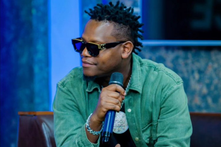 Bruce Melodie wavuzweho gusuzugura umunyamakuru yavuze impamvu yabiteye