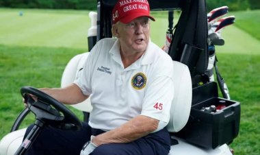 Donald Trump yongeye kurusimbuka