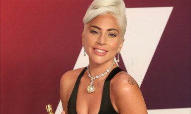 Lady Gaga yavuze impamvu atigeze anyomoza ko yihinduje igitsina