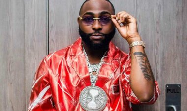 Uko Davido ahangana n’agahinda ko kubura abo akunda cyane