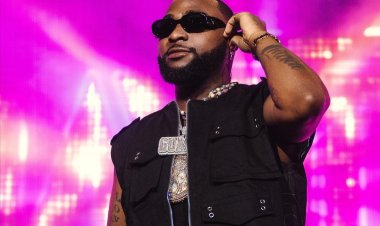 Davido yaburiye Abirabura batuye muri Amerika bashaka kuza gutura muri Afurika