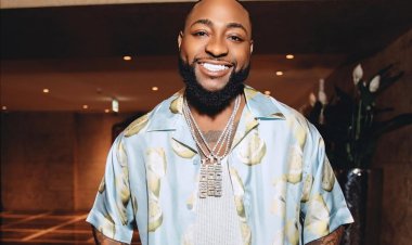 Davido yongeye gukora mu bwonko Abanya-Nigeria